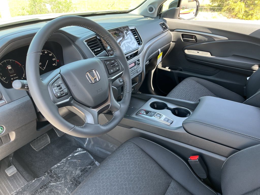 2025 Honda Ridgeline Sport 10