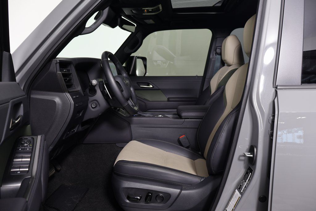 Thumbnail: 2025 Lexus GX - 10