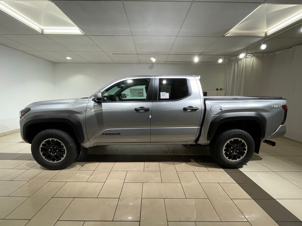 2024 Toyota Tacoma TRD Off-Road 2