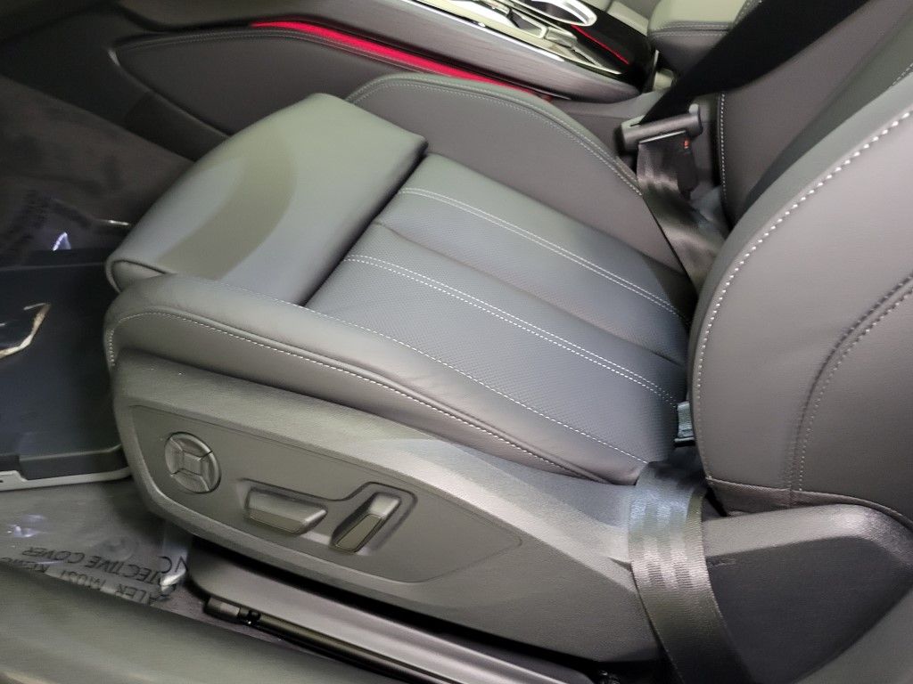 Thumbnail: 2026 Audi A6 - 25