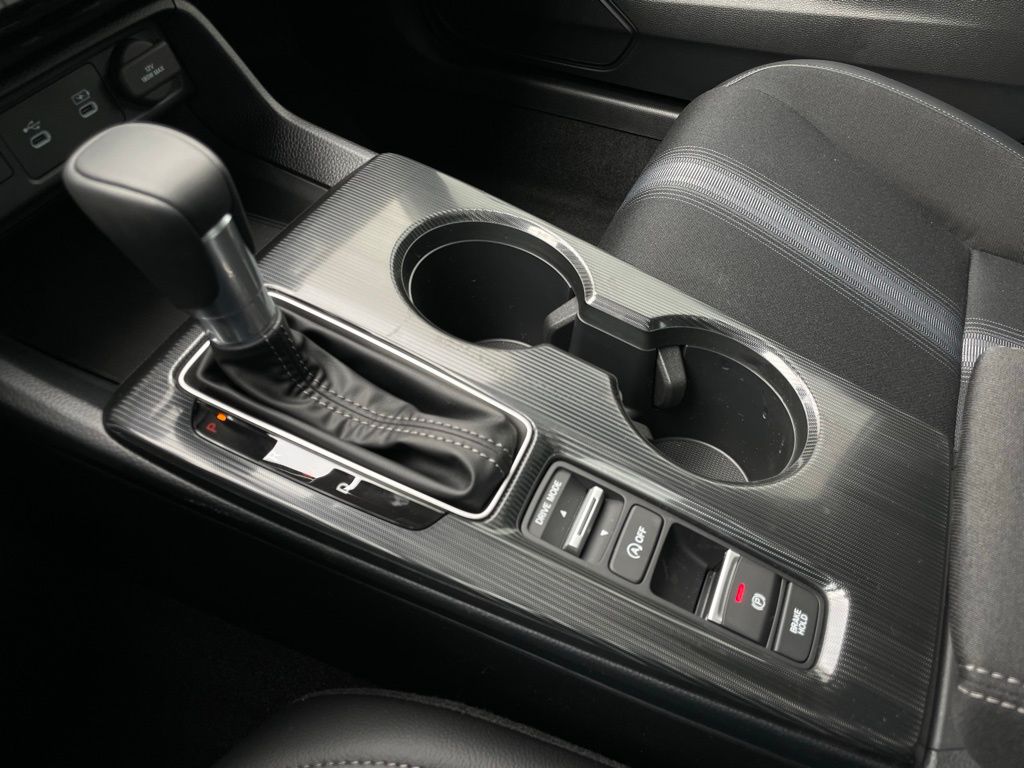 2025 Honda Civic Sport 19