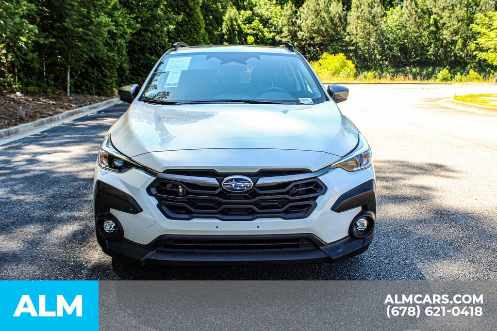 Used 2025 White Subaru Premium image 9