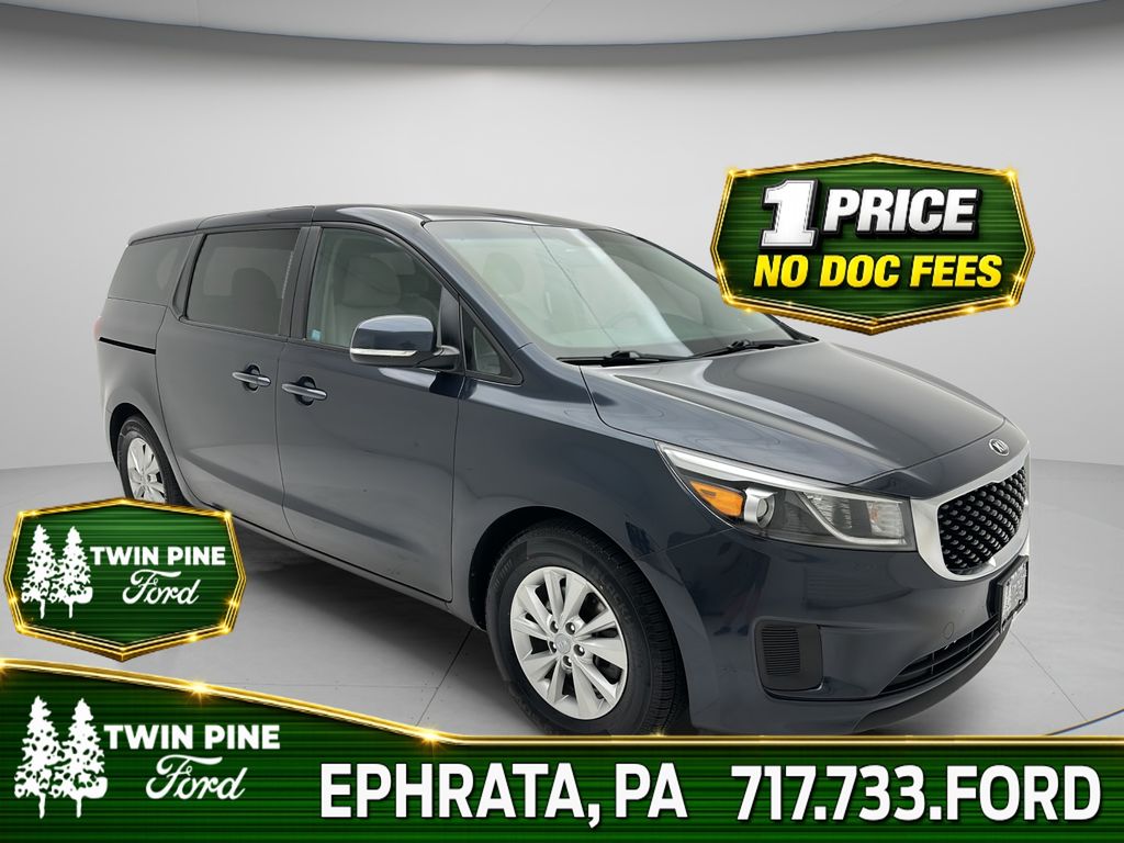  2017 Kia Sedona LX   