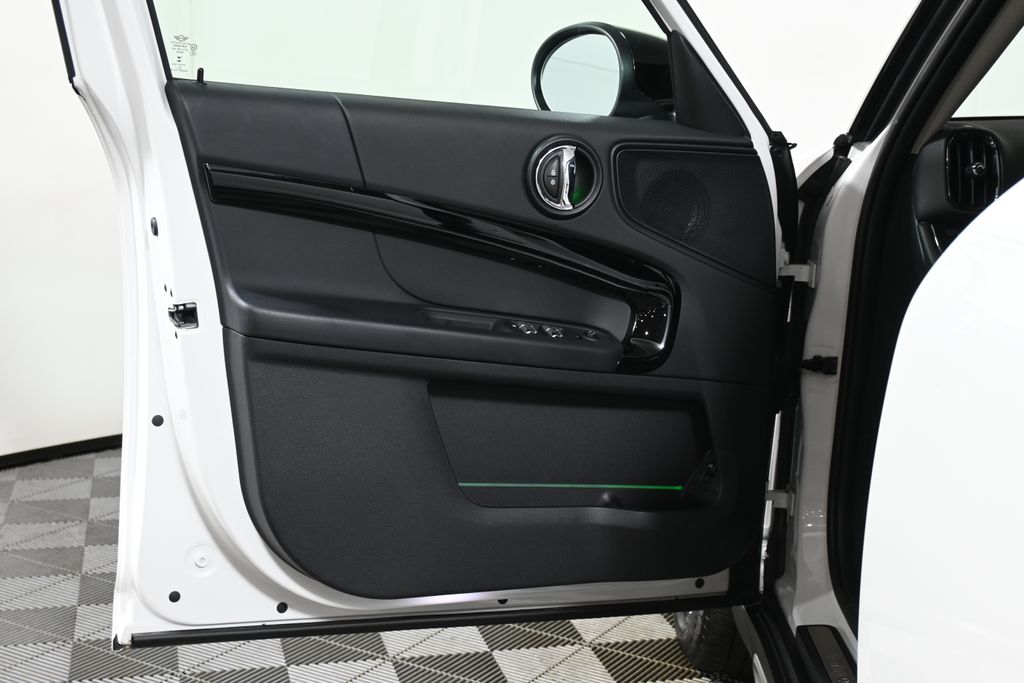 2023 MINI Cooper Countryman Signature 29