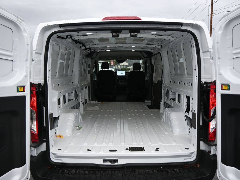 2024 Ford Transit 250