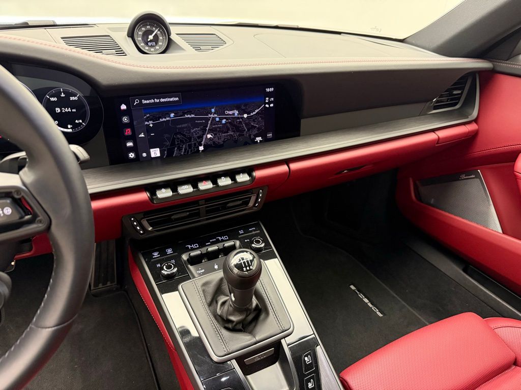 Thumbnail: 2023 Porsche 911 - 16