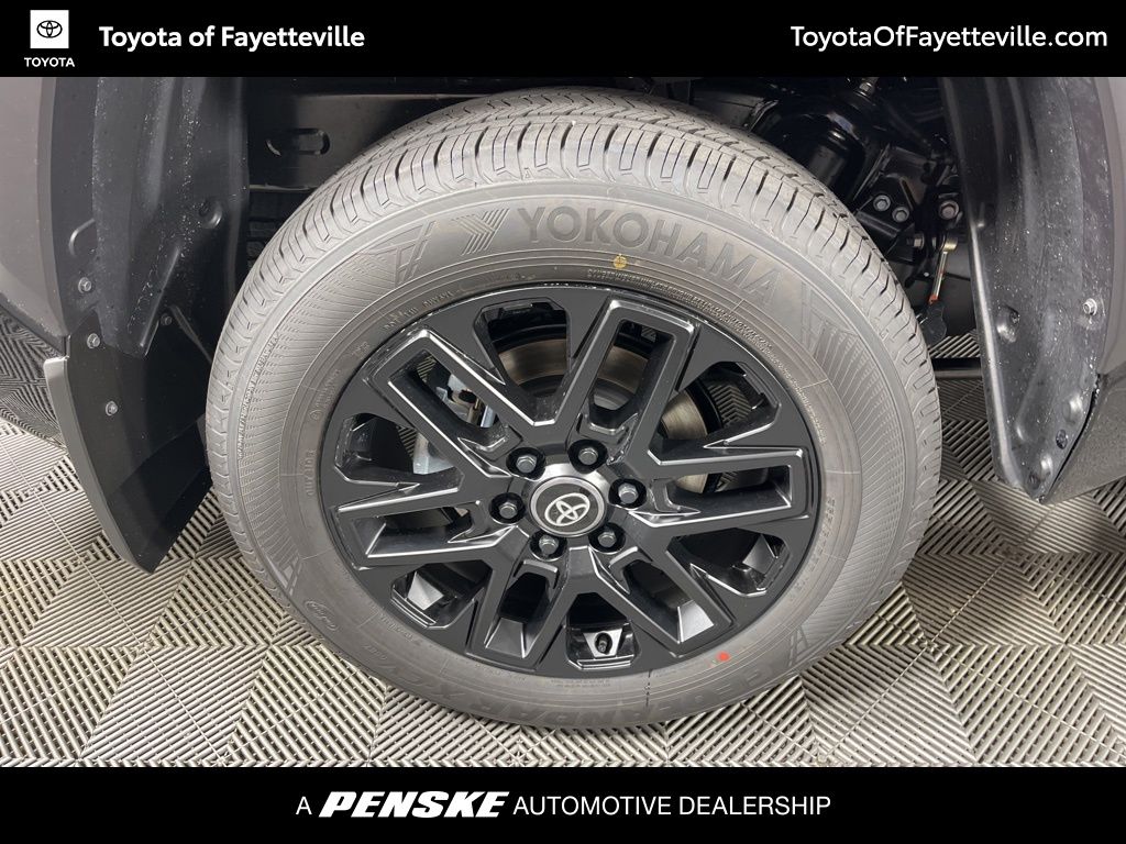 Thumbnail: 2025 Toyota Tundra - 19