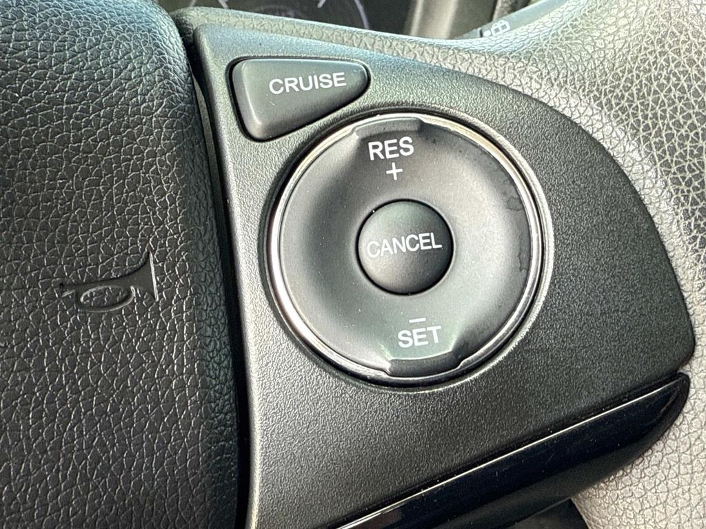 2017 Honda HR-V LX photo