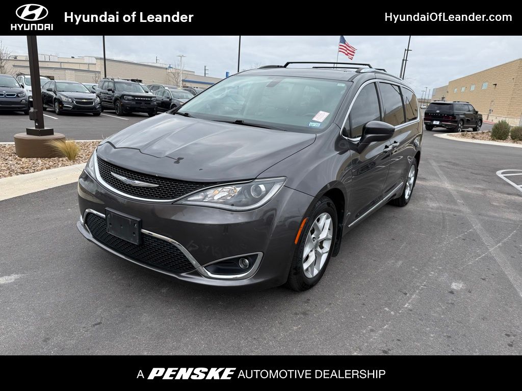 2017 Chrysler Pacifica  -
                  Leander, TX