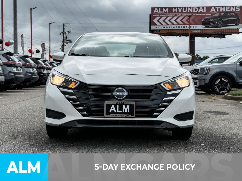 Used 2024 White Nissan 1.6 SV image 3