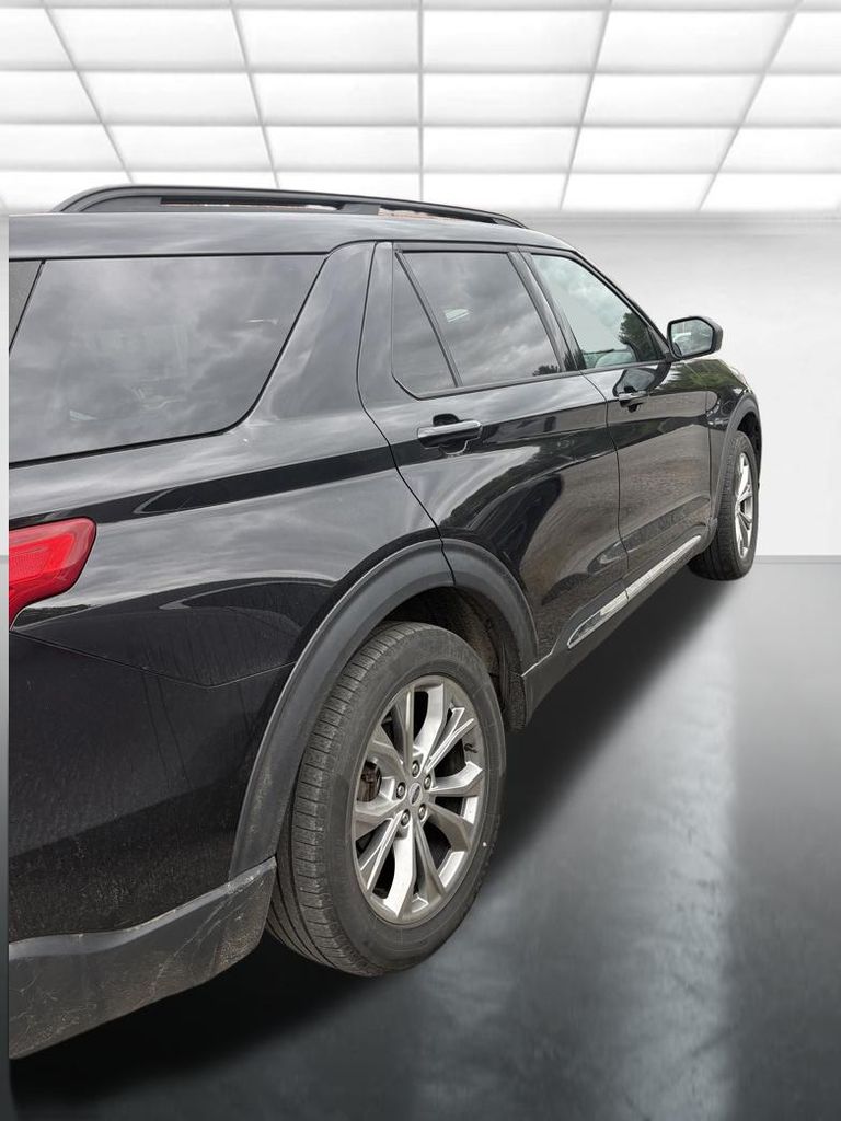2021 Agate Black Metallic Ford Explorer XLT 4X4 SUV