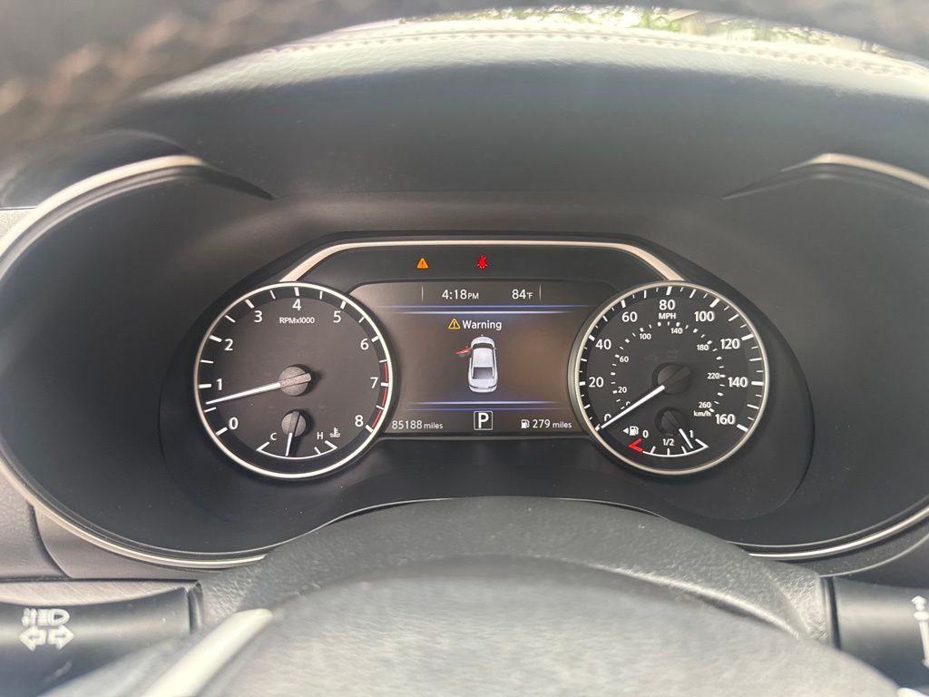 Used 2017 White Nissan 3.5 SV image 18