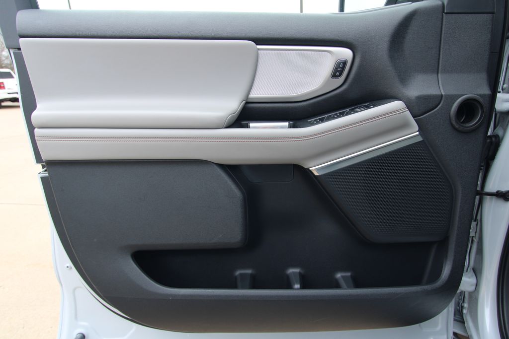 Used 2025 Ford Expedition SUV