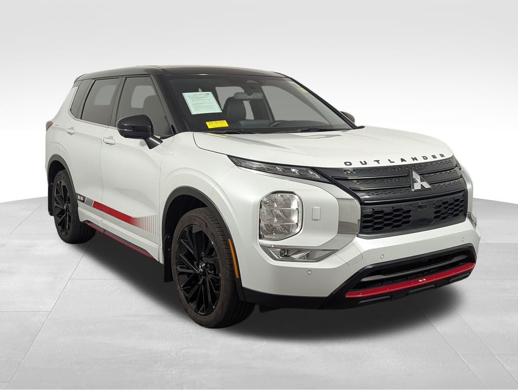 2024 White Mitsubishi Outlander SE Ralliart 4X4 SUV