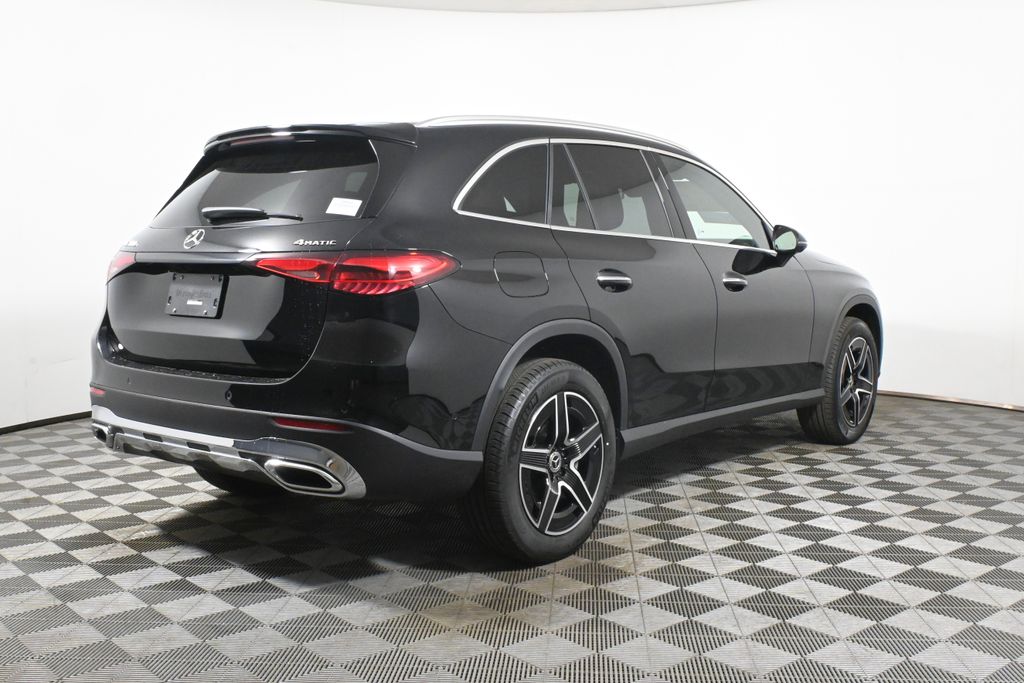 Thumbnail: 2026 Mercedes-Benz GLC - 7