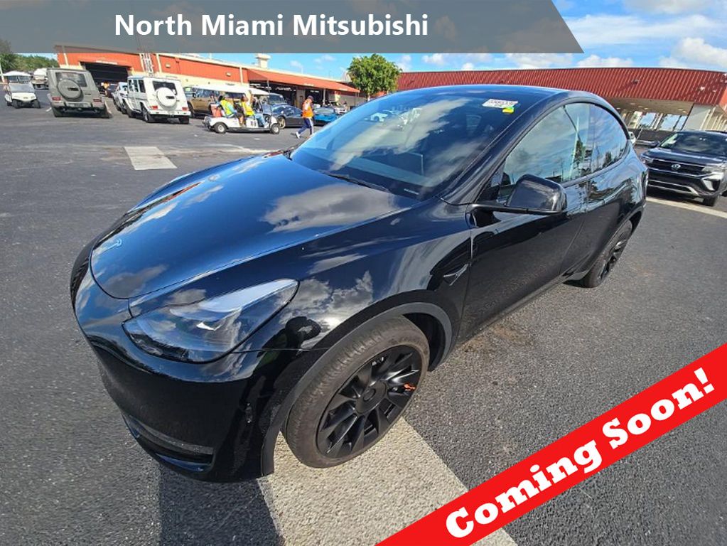 2023 Tesla Model Y's photo