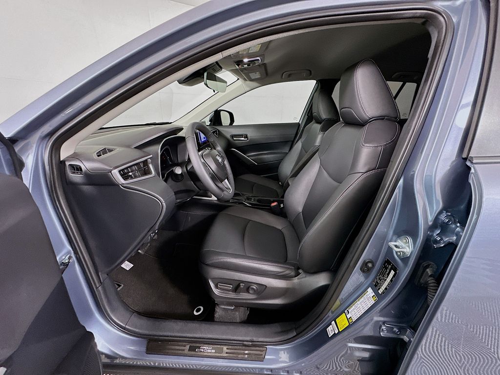 Thumbnail: 2024 Toyota Corolla Cross - 21