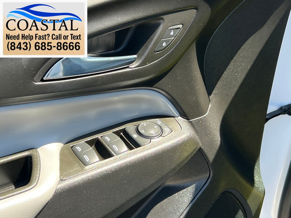 2023 Chevrolet Equinox LS White at Matthews Motors of Wilmington