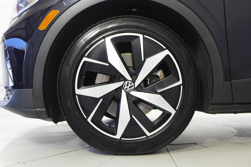 Thumbnail: 2023 Volkswagen ID.4 - 5