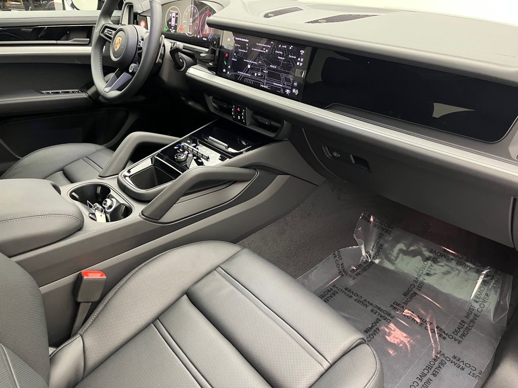 Thumbnail: 2025 Porsche Cayenne - 28
