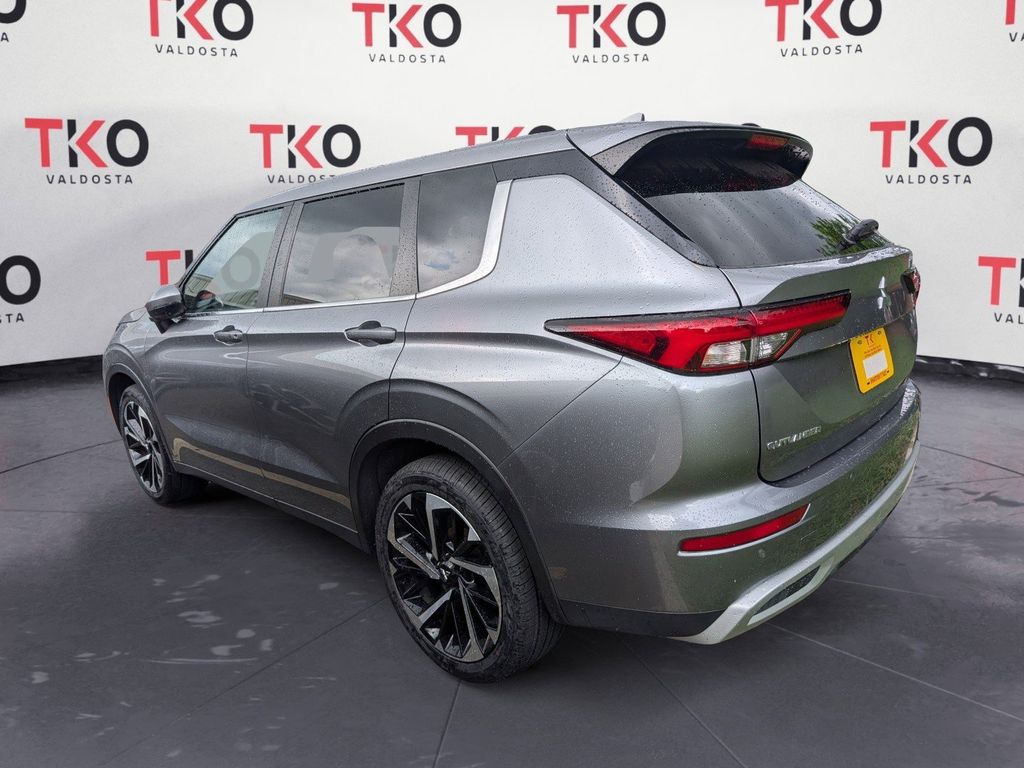 Used 2023 Mitsubishi Outlander SUV