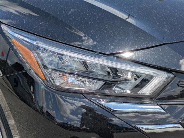 New 2025 Nissan Versa Sedan