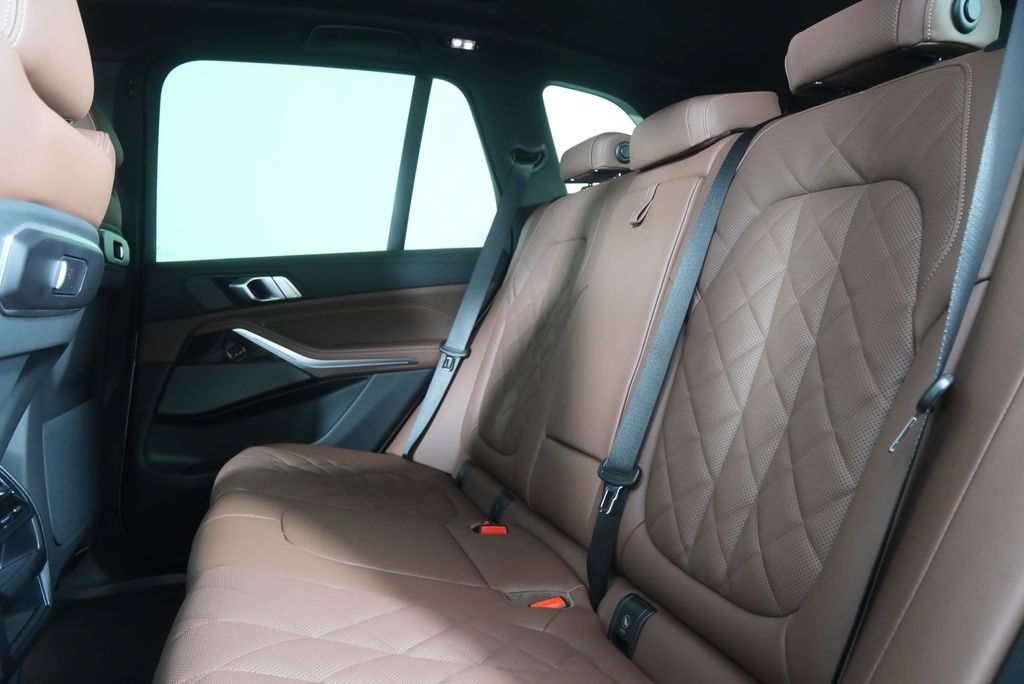 Thumbnail: 2026 BMW X5 - 14