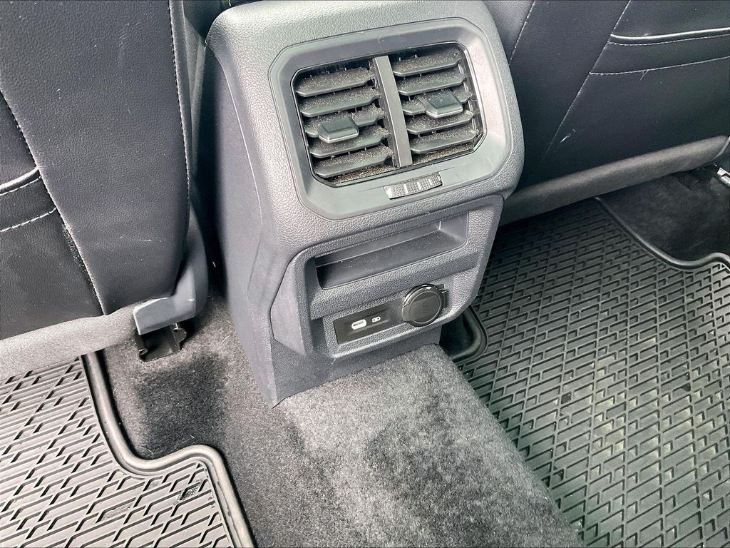 2024 Volkswagen Tiguan — photo 26