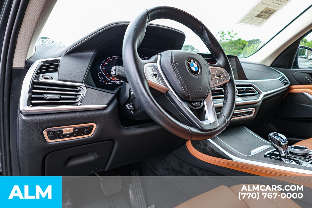Used 2022 Gray BMW xDrive40i image 31