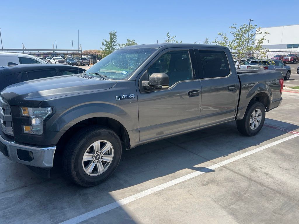  2017 Ford F-150 XLT SuperCrew   