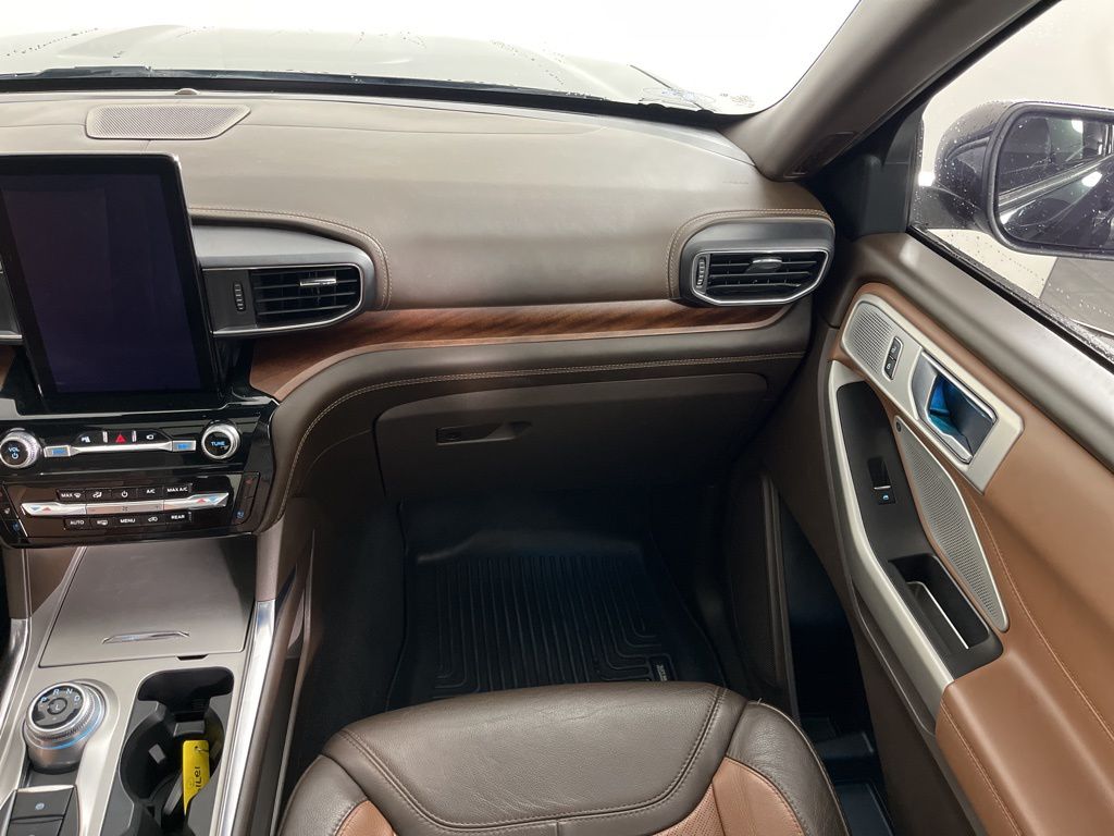 Thumbnail: 2022 Ford Explorer - 21