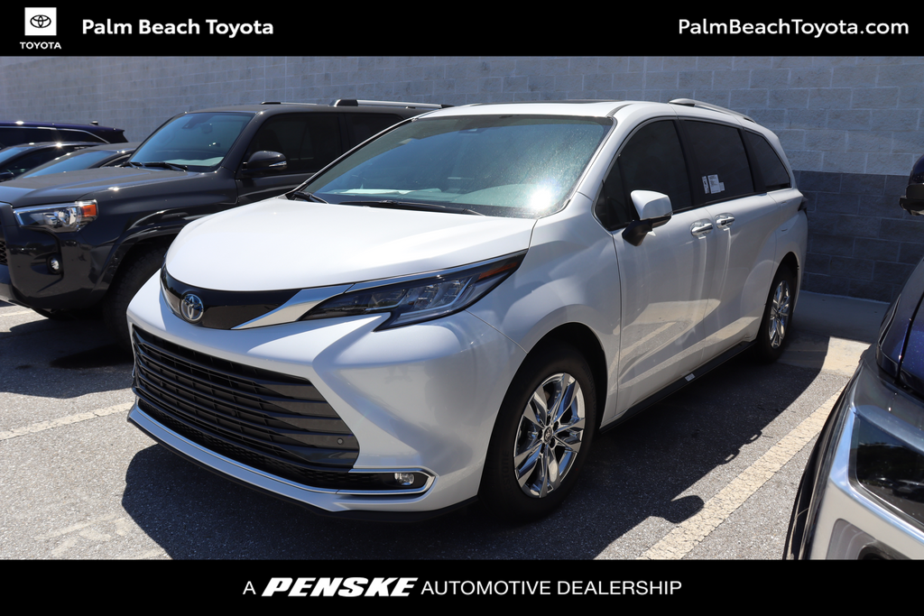 2024 Toyota Sienna XSE -
                West Palm Beach, FL