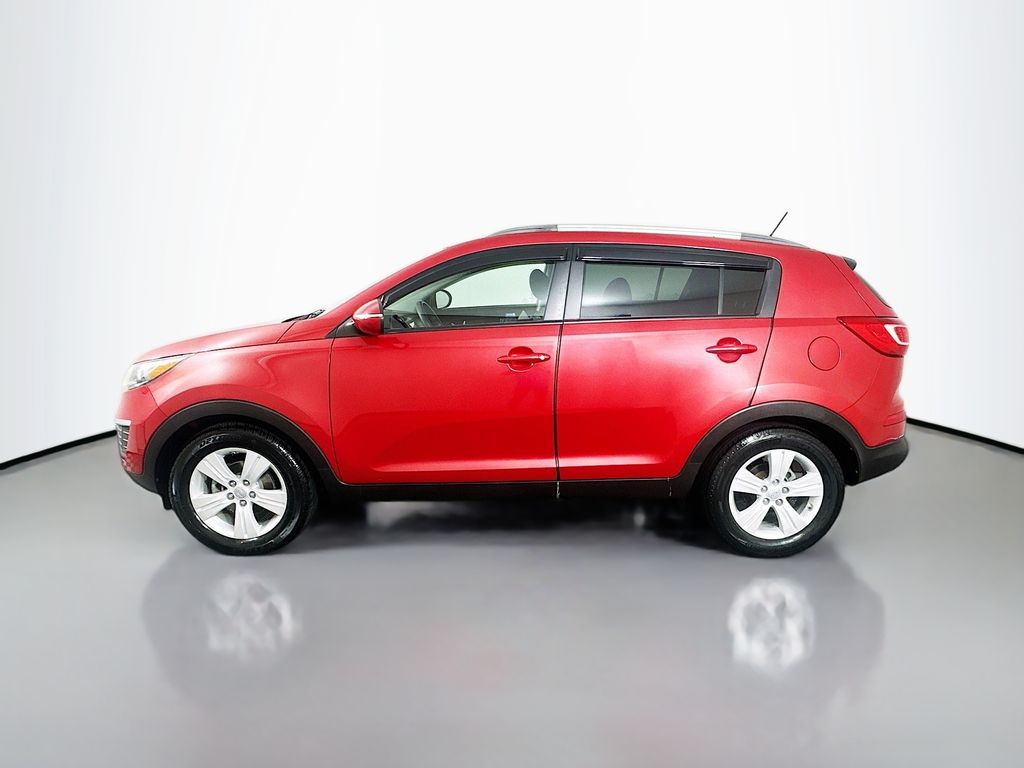Thumbnail: 2011 Kia Sportage - 8