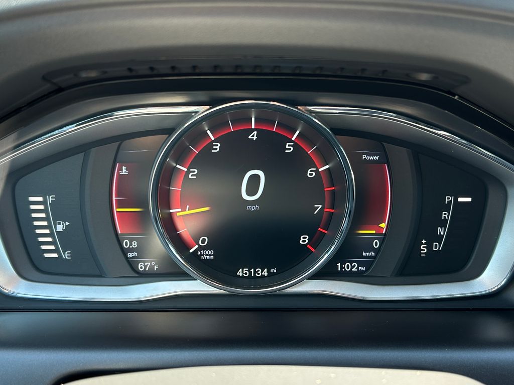 Thumbnail: 2016 Volvo XC60 - 22