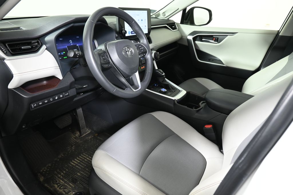 Thumbnail: 2023 Toyota RAV4 - 13