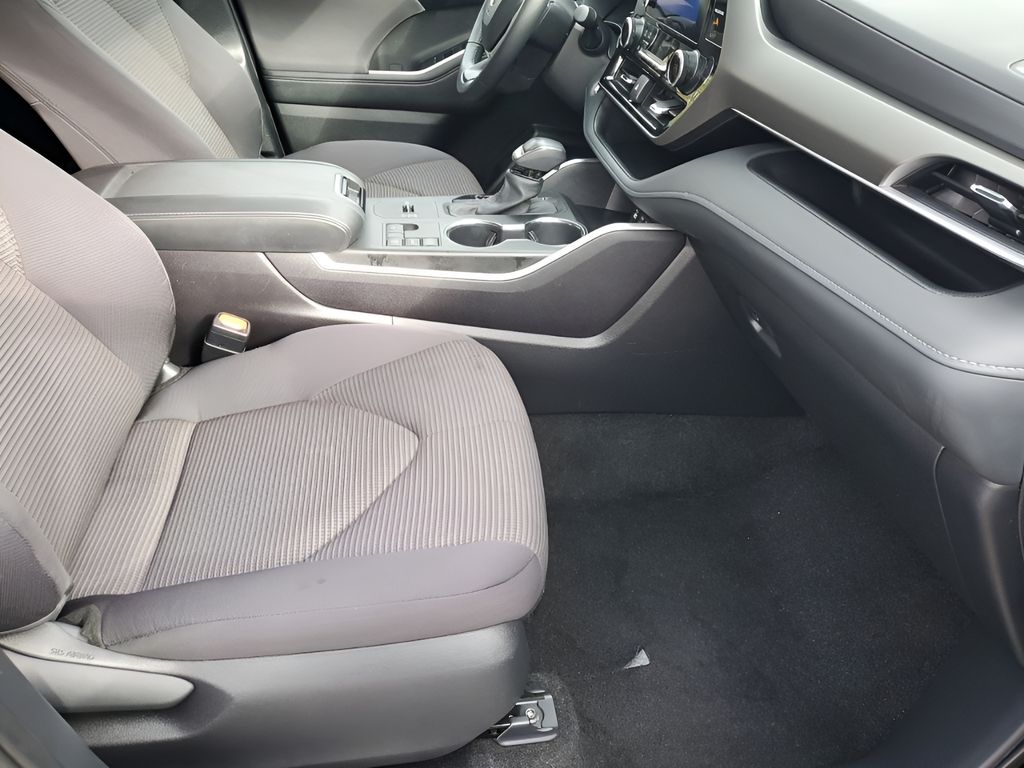 Used Car 2025 Toyota Highlander  Limited For Sale Under $40,000 In Austin, Texas