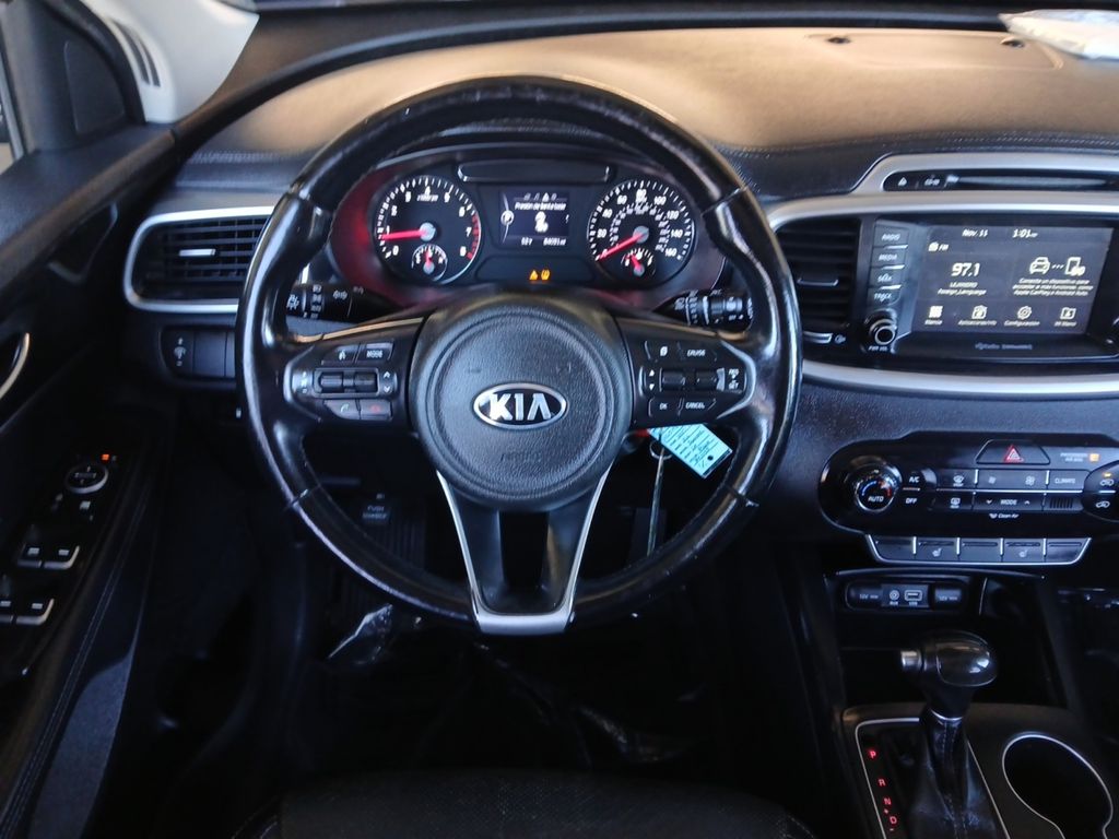 Used Car 2017 Kia Sorento  Lx For Sale Under $12,000 In Austin, Texas