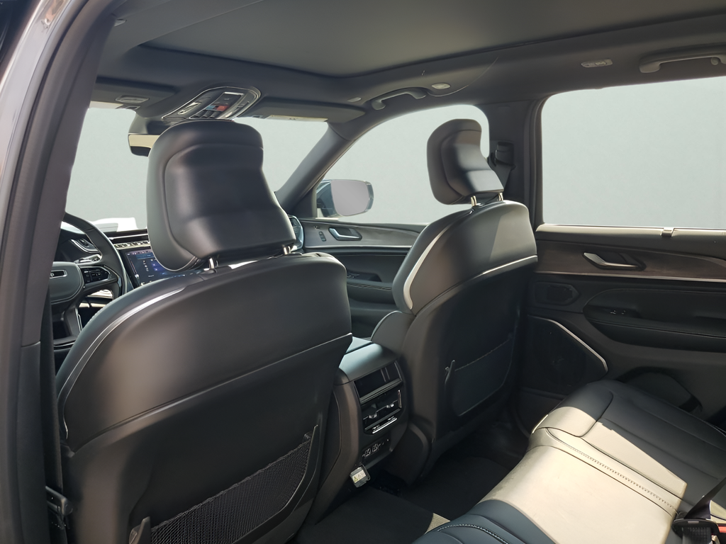 New Car 2025 Jeep Grand Cherokee  Overland For Sale Under $60,000 In Austin, Texas