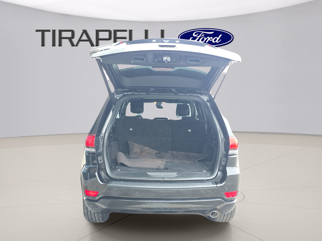 Certified Used 2018 Black Jeep Altitude image 10