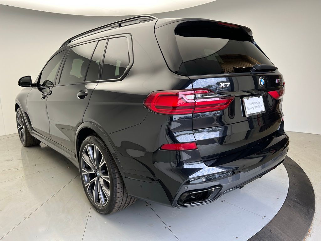 2022 BMW X7 M50i 4