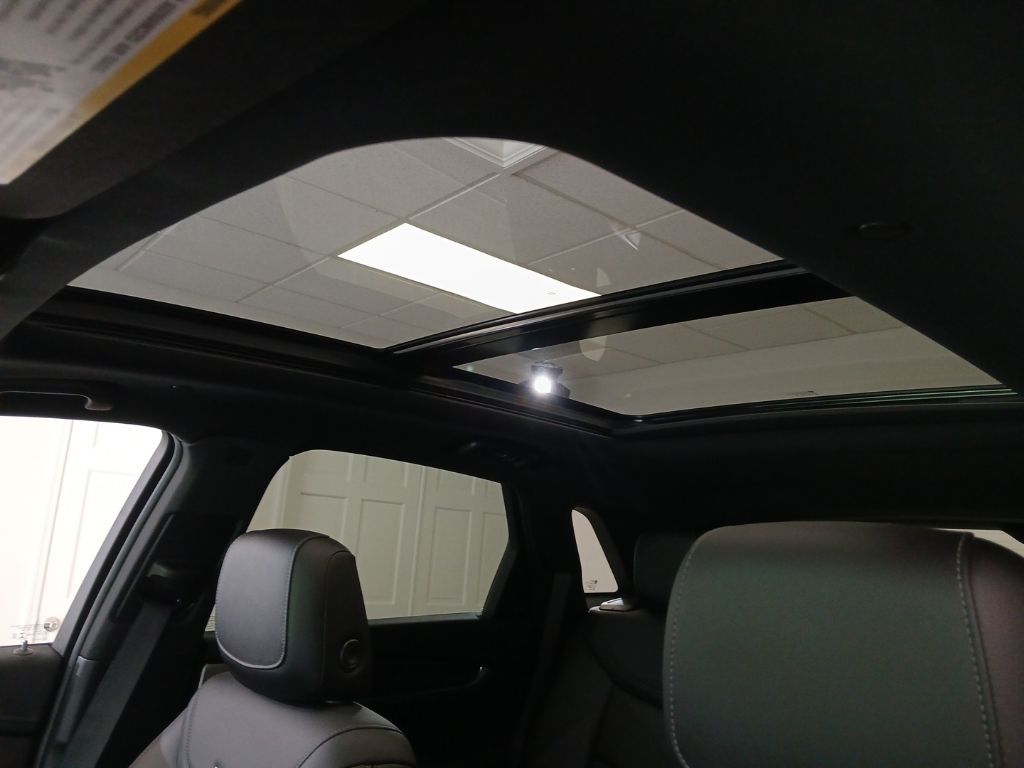used 2021 Cadillac XT5 car, priced at $31,500