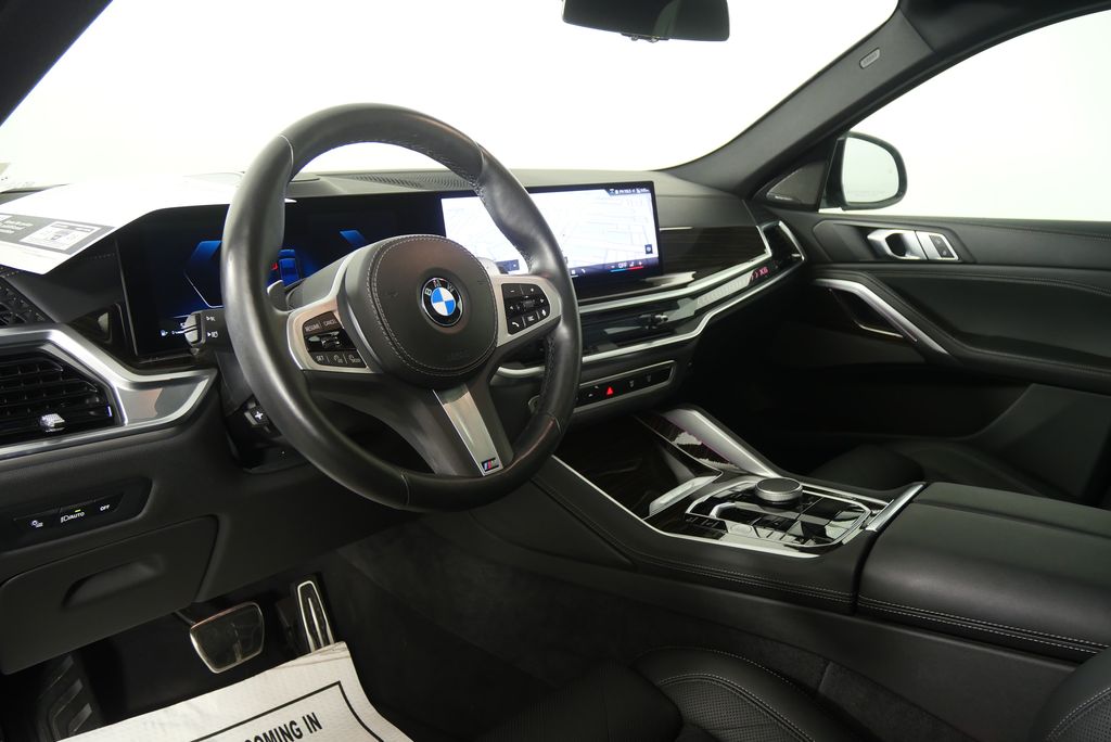 Thumbnail: 2025 BMW X6 - 12