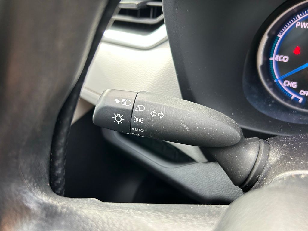 Thumbnail: 2025 Toyota RAV4 - 22