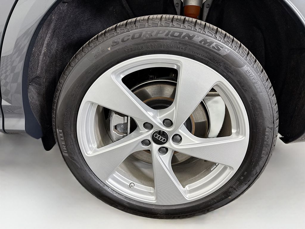 Thumbnail: 2025 Audi Q5 - 31