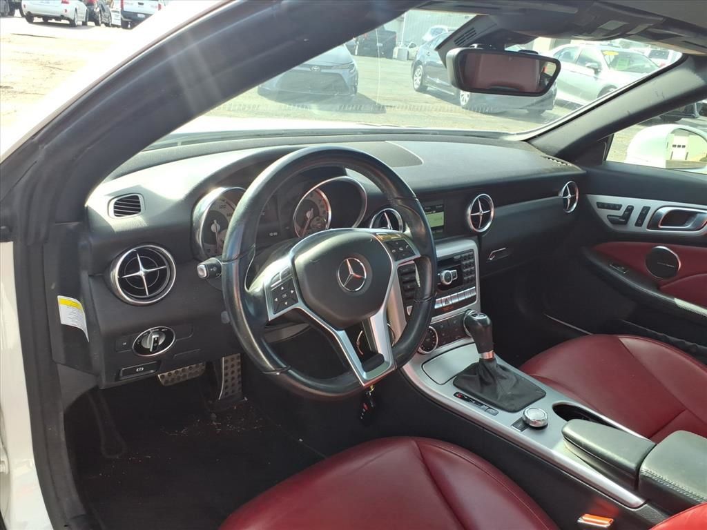 2014 Mercedes Benz SLK 250 photo 10