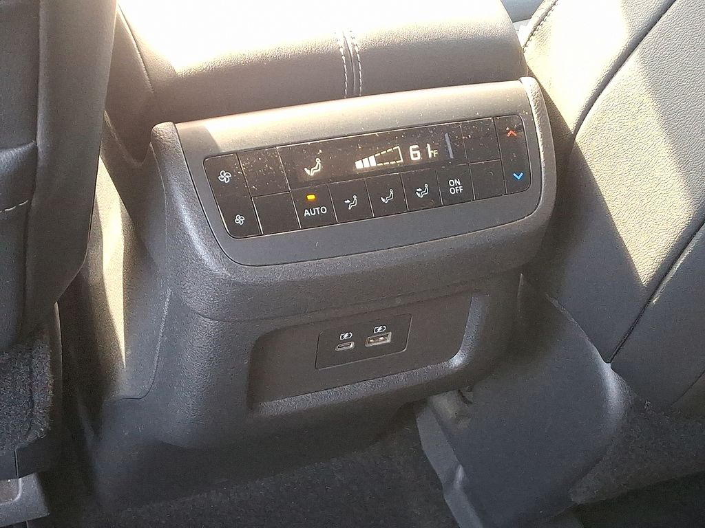 Thumbnail: 2022 Nissan Pathfinder - 11