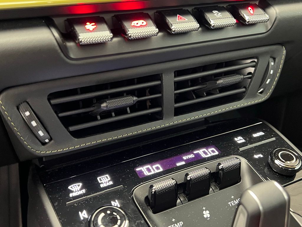 Thumbnail: 2026 Porsche 911 - 13