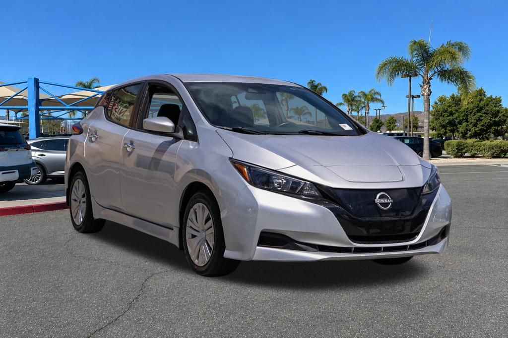 Brilliant Silver Metallic 2024 Nissan LEAF Hatchback Front-Wheel Drive Automatic