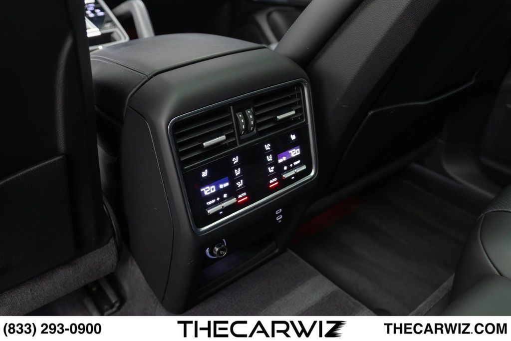 2023 Porsche Cayenne Coup Turbo - Photo 77