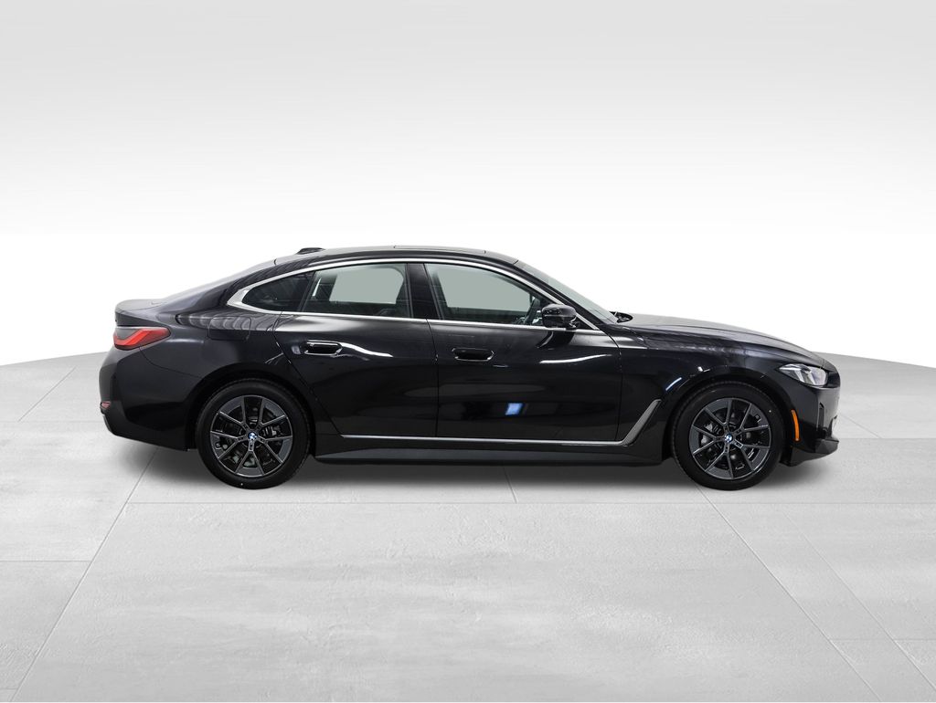 Thumbnail: 2025 BMW i4 - 6